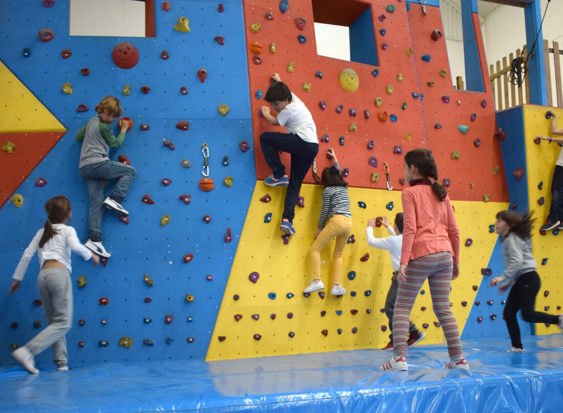 Iniciar a los niños en la escalada: rocódromo infantil en Valencia