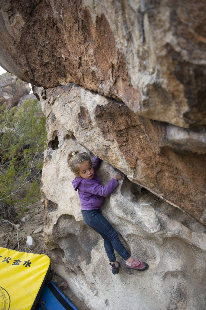 Clases de verano: Conoce los beneficios que tienen los niños al practicar  escalada, Clases de verano, vacaciones útiles, ¿Qué beneficios tiene que  los pequeños aprendan escalada?, actividad física