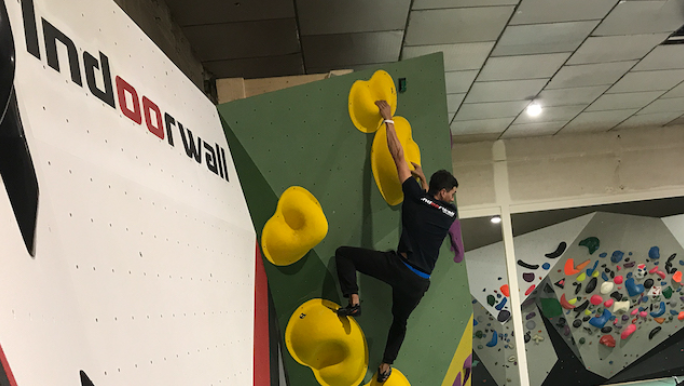Competición en Indoorwall Climbing Gyms
